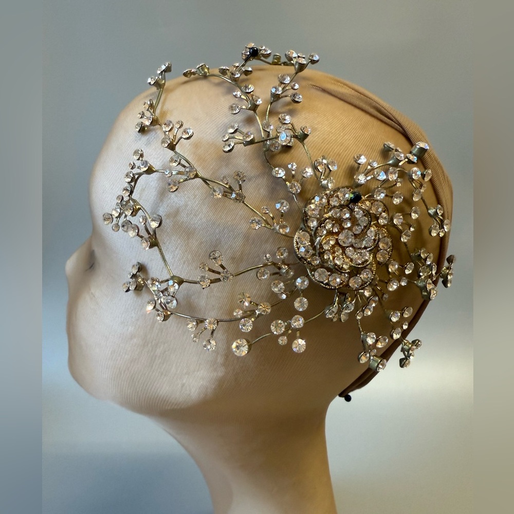 Crystal gold tone Floral Hairpiece Bridal - Picture 3 of 12